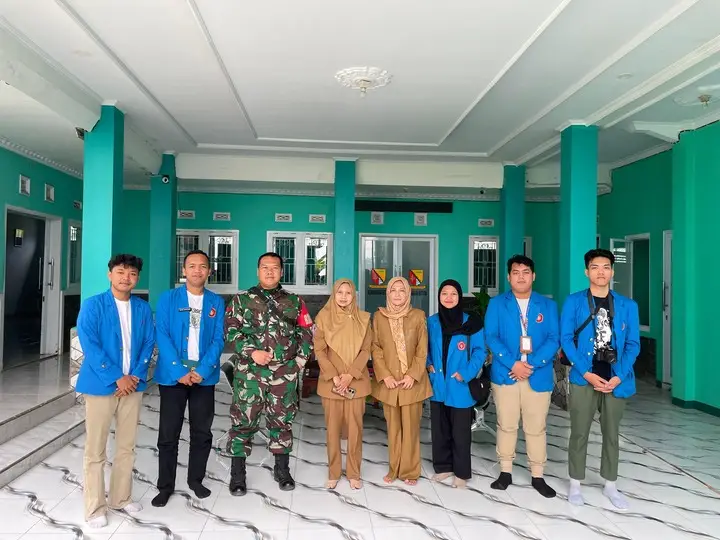 Artikel KKN Universitas Al Ghifari: MAHASISWA KKN UNFARI MELAKSANAKAN KEGIATAN SOSIALISASI BERSAMA PERANGKAT DESA